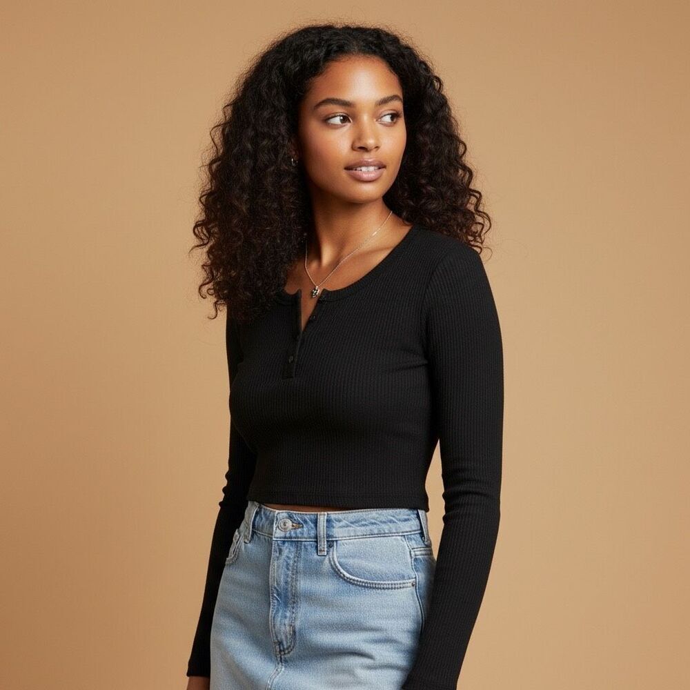 Brandy Melville Black Ribbed Long Sleeve Henley Crop‎ Top 100% Cotton